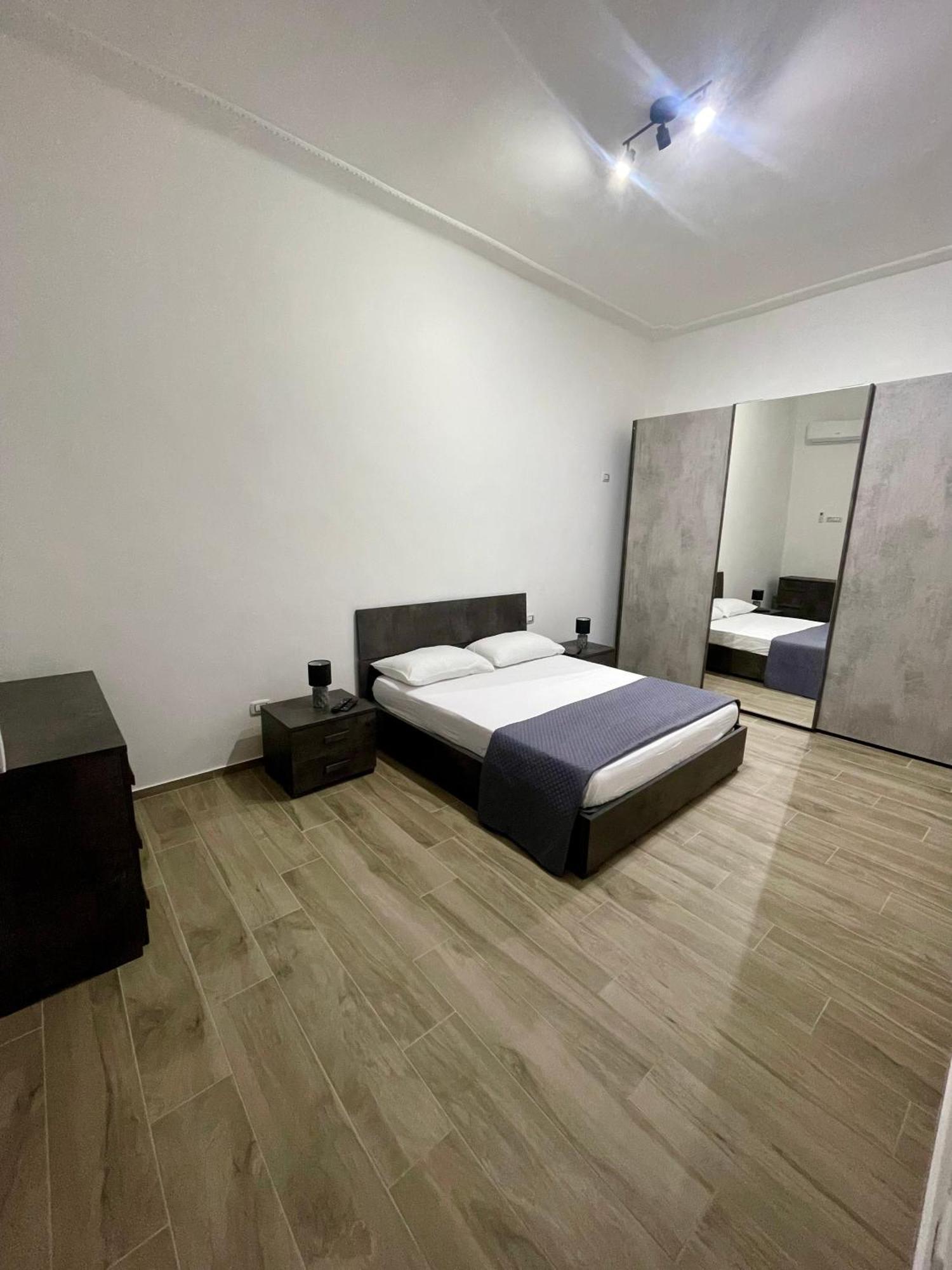 Cristina Home San Pietro Vernotico Exteriör bild